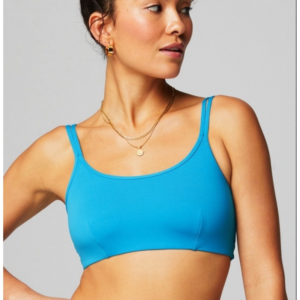 Fabletics XX-Large/1X Blue Low Impact Cross-Back Sports‎ Bra Activewear Yoga Gym